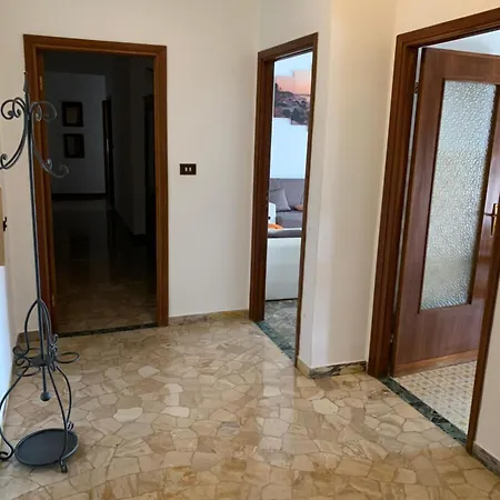 Serravalle Shopping - Outlet Apartment *